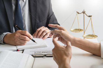 商務咨詢服務中合同文件與法律專業角色 基于高清圖片的多維視角